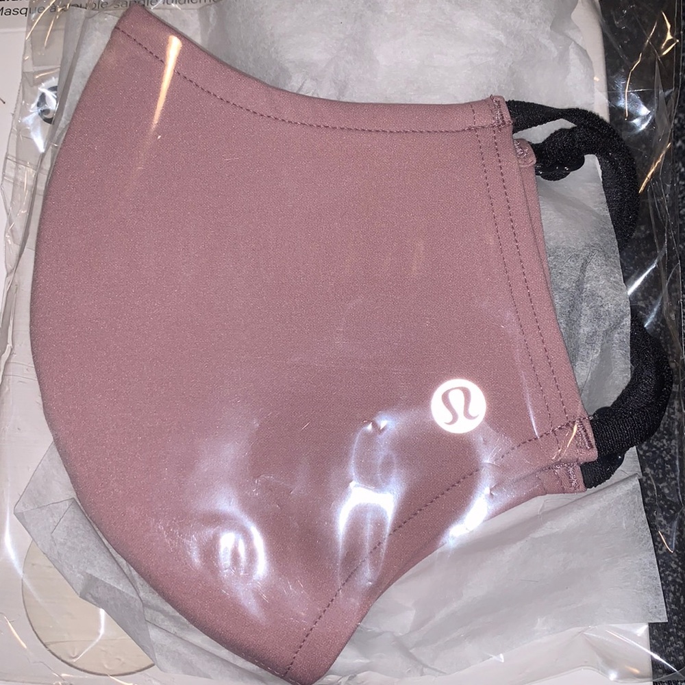 Lululemon Face Mask